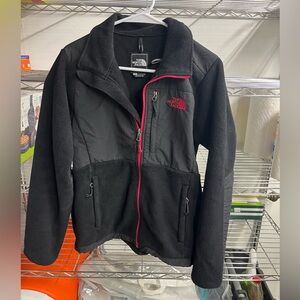 Women’s North Face Denali fleece jacket